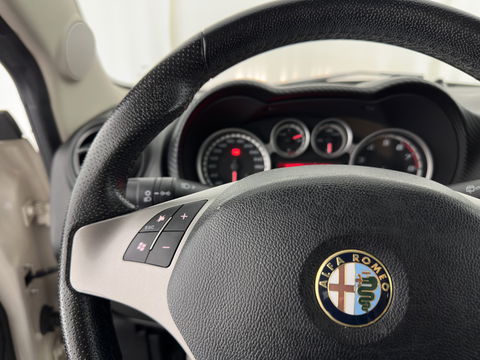 Alfa Romeo MiTo 0.9 TwinAir Distinctive *LUXURY-LEATHER | NAVI-FULLMAP | SPORT-SEATS | ECC | PDC | CRUISE | 17''ALU*