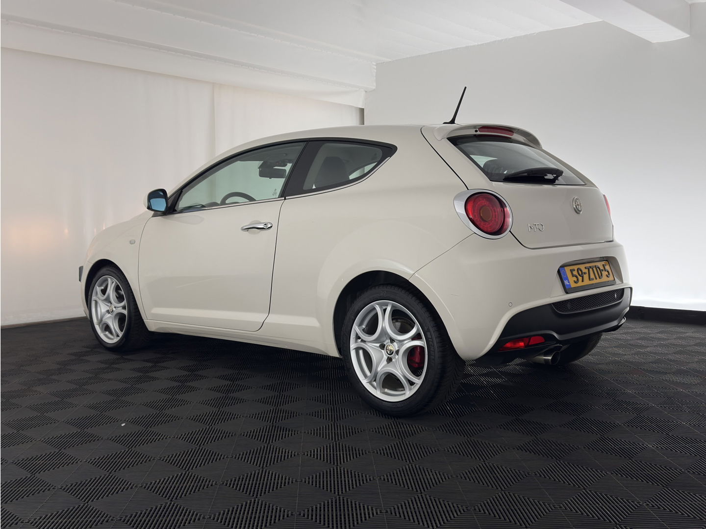 Alfa Romeo MiTo 0.9 TwinAir Distinctive *LUXURY-LEATHER | NAVI-FULLMAP | SPORT-SEATS | ECC | PDC | CRUISE | 17''ALU*