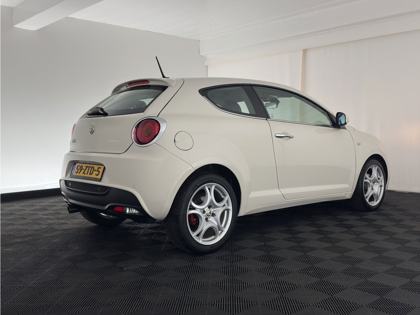 Alfa Romeo MiTo 0.9 TwinAir Distinctive *LUXURY-LEATHER | NAVI-FULLMAP | SPORT-SEATS | ECC | PDC | CRUISE | 17''ALU*