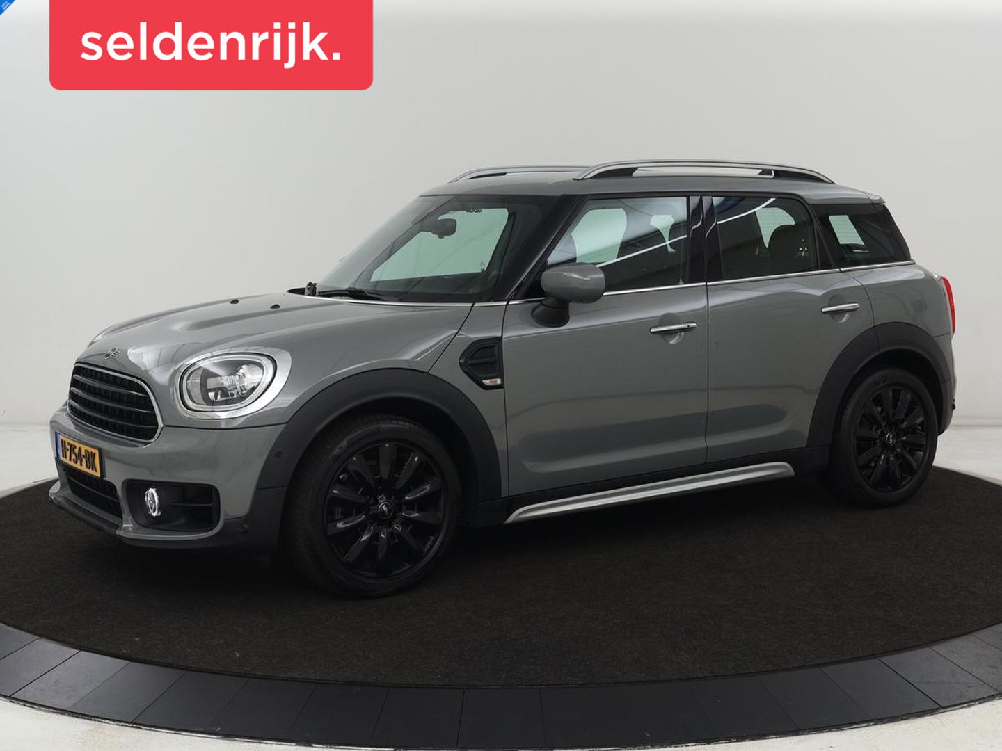 MINI Countryman 1.5 Cooper | Stoelverwarming | Trekhaak | Harman/Kardon | Carplay | Keyless | Navigatie | Climate control | Cruise control | Park Assist | Full LED