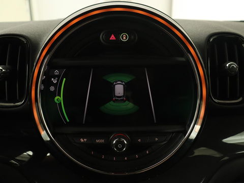 MINI Countryman 1.5 Cooper | Stoelverwarming | Trekhaak | Harman/Kardon | Carplay | Keyless | Navigatie | Climate control | Cruise control | Park Assist | Full LED