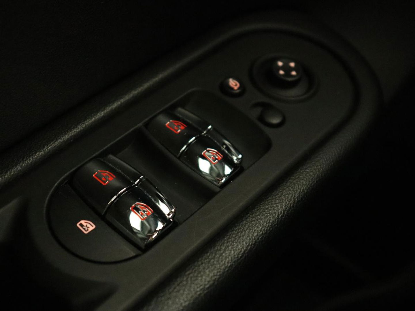 MINI Countryman 1.5 Cooper | Stoelverwarming | Trekhaak | Harman/Kardon | Carplay | Keyless | Navigatie | Climate control | Cruise control | Park Assist | Full LED