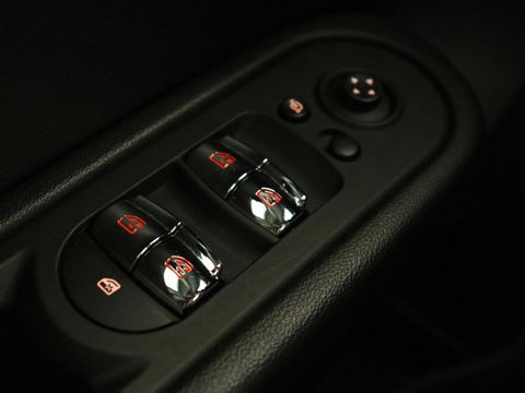MINI Countryman 1.5 Cooper | Stoelverwarming | Trekhaak | Harman/Kardon | Carplay | Keyless | Navigatie | Climate control | Cruise control | Park Assist | Full LED