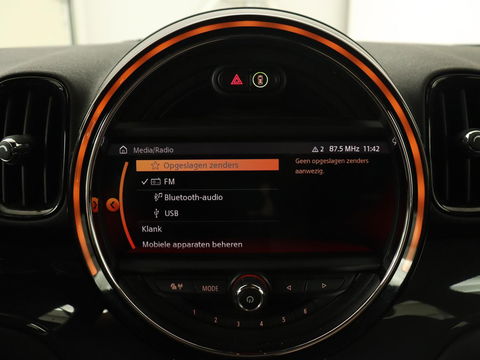 MINI Countryman 1.5 Cooper | Stoelverwarming | Trekhaak | Harman/Kardon | Carplay | Keyless | Navigatie | Climate control | Cruise control | Park Assist | Full LED