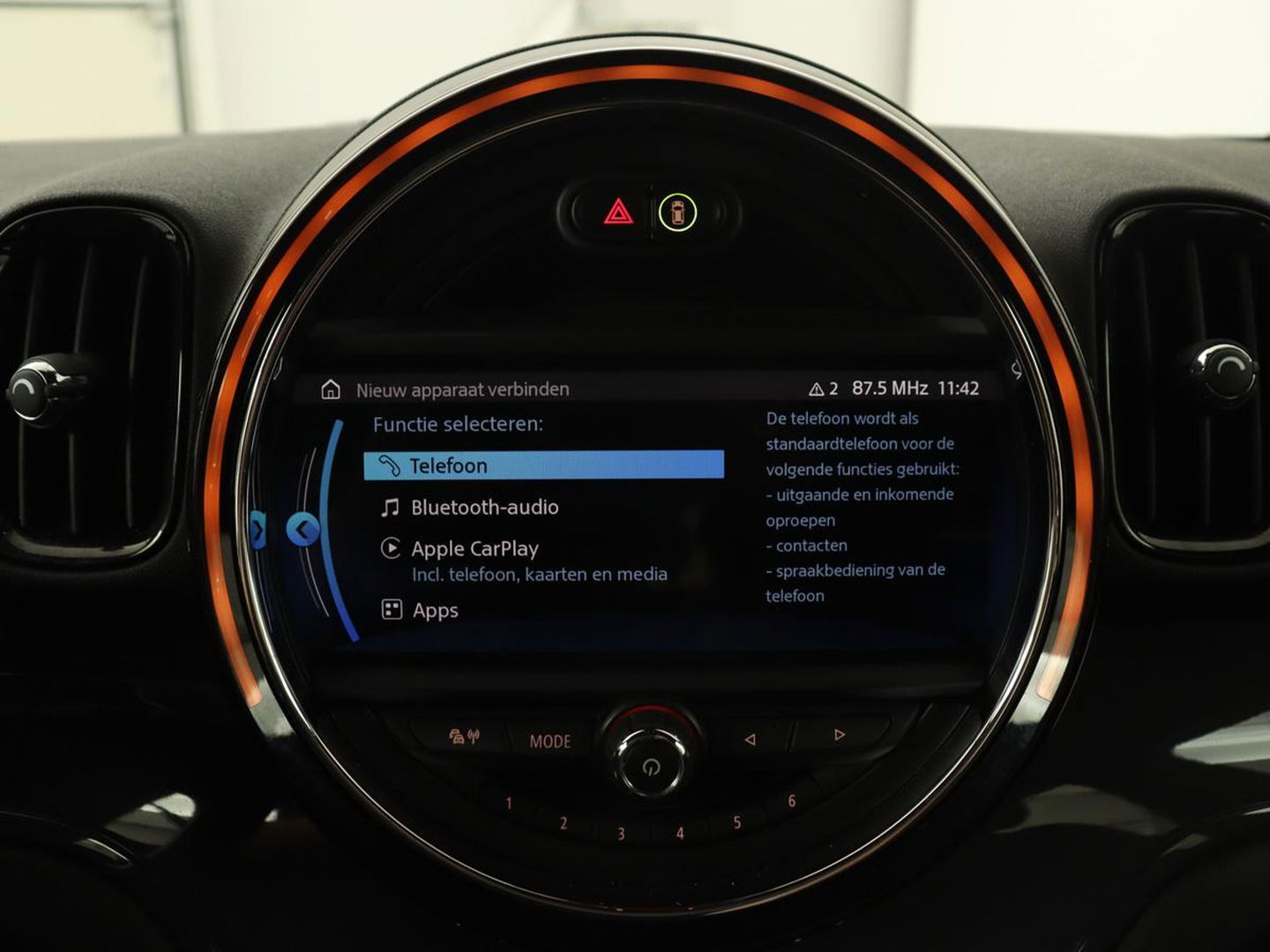 MINI Countryman 1.5 Cooper | Stoelverwarming | Trekhaak | Harman/Kardon | Carplay | Keyless | Navigatie | Climate control | Cruise control | Park Assist | Full LED