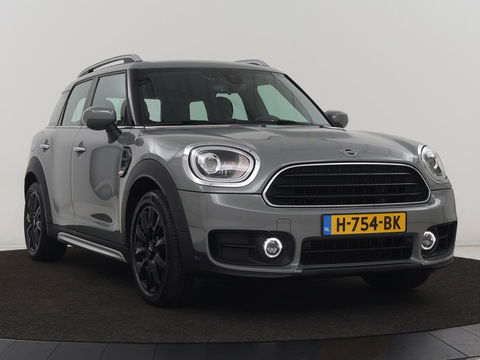 MINI Countryman 1.5 Cooper | Stoelverwarming | Trekhaak | Harman/Kardon | Carplay | Keyless | Navigatie | Climate control | Cruise control | Park Assist | Full LED