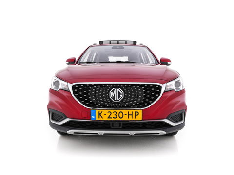 MG ZS EV Luxury 45 kWh {SOH-96%} Aut. *PANO | LUXURY-LEATHER | CCS-FASTLOADER | KEYLESS | NAVI-FULLMAP | ADAPTIVE-CRUISE | CAMERA | HEATED-SPORTSEATS | CARPLAY | BLINDSPOT | DAB | LANE-ASSIST | PRIVACY-GLASS | 17''ALU*