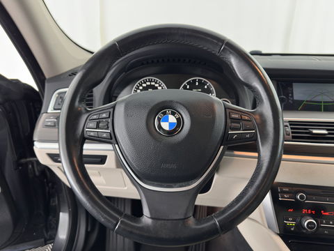 BMW 5 Serie Gran Turismo 520d High Executive Aut. *HEAD-UP | ADAPTIVE-CRUISE | LUXURY-LEATHER | XENON | MEMORY-PACK | TOP-VIEW | HIFI-SOUND | NAVI-FULLMAP | ECC | PDC | TOWBAR*