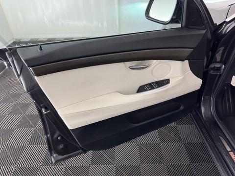 BMW 5 Serie Gran Turismo 520d High Executive Aut. *HEAD-UP | ADAPTIVE-CRUISE | LUXURY-LEATHER | XENON | MEMORY-PACK | TOP-VIEW | HIFI-SOUND | NAVI-FULLMAP | ECC | PDC | TOWBAR*