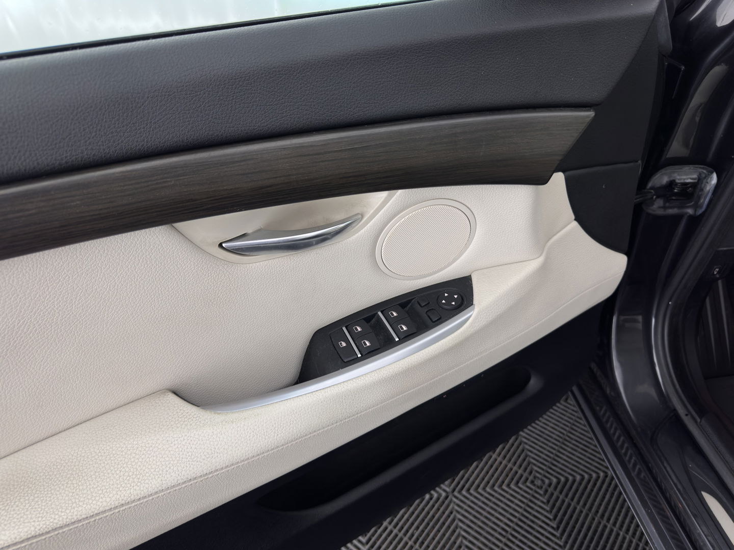 BMW 5 Serie Gran Turismo 520d High Executive Aut. *HEAD-UP | ADAPTIVE-CRUISE | LUXURY-LEATHER | XENON | MEMORY-PACK | TOP-VIEW | HIFI-SOUND | NAVI-FULLMAP | ECC | PDC | TOWBAR*