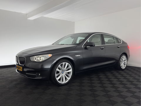 BMW 5 Serie Gran Turismo 520d High Executive Aut. *HEAD-UP | ADAPTIVE-CRUISE | LUXURY-LEATHER | XENON | MEMORY-PACK | TOP-VIEW | HIFI-SOUND | NAVI-FULLMAP | ECC | PDC | TOWBAR*