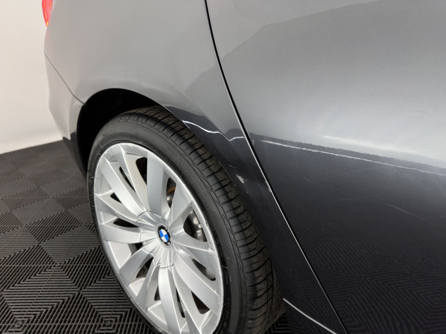 BMW 5 Serie Gran Turismo 520d High Executive Aut. *HEAD-UP | ADAPTIVE-CRUISE | LUXURY-LEATHER | XENON | MEMORY-PACK | TOP-VIEW | HIFI-SOUND | NAVI-FULLMAP | ECC | PDC | TOWBAR*