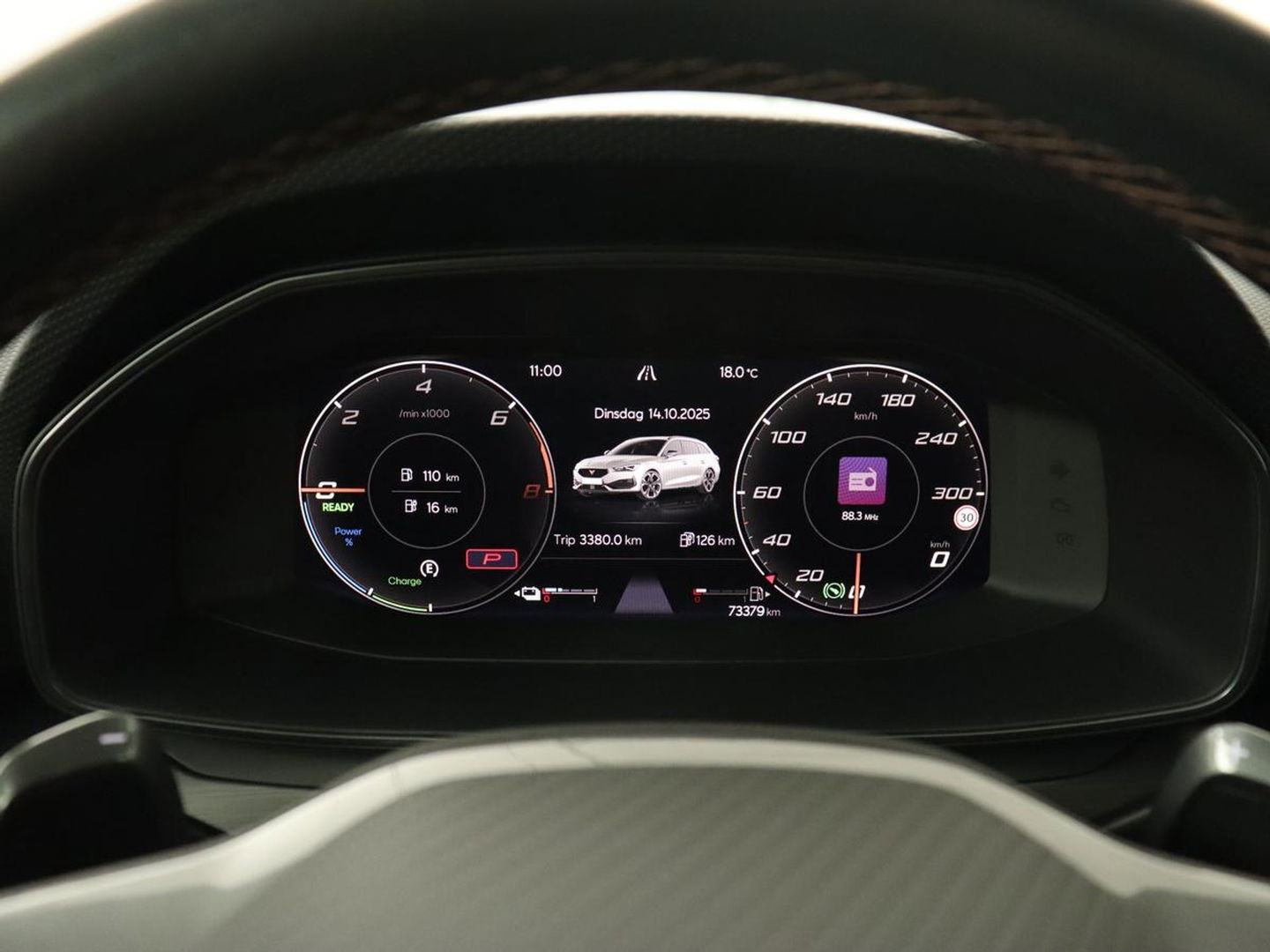 CUPRA Leon 1.4 eHybrid | Stoelverwarming | Camera | Adaptive cruise | Navigatie | Carplay | Sfeerverlichting | Keyless | Park Assist | Sportstoelen | Full LED | PHEV | Plug In