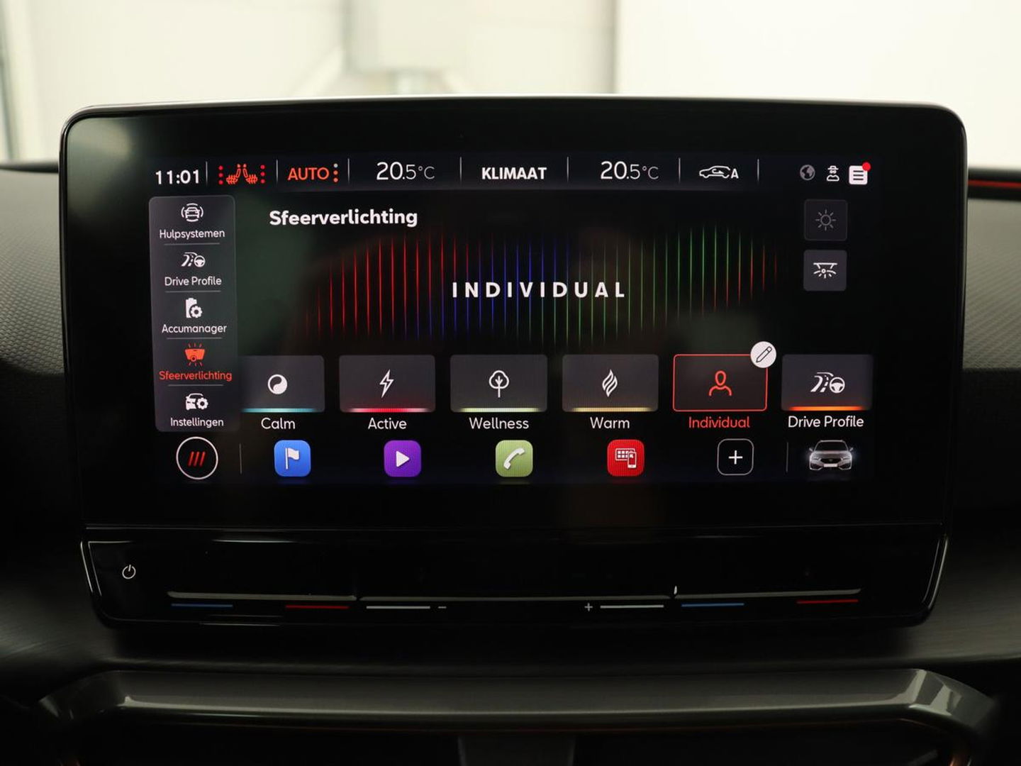 CUPRA Leon 1.4 eHybrid | Stoelverwarming | Camera | Adaptive cruise | Navigatie | Carplay | Sfeerverlichting | Keyless | Park Assist | Sportstoelen | Full LED | PHEV | Plug In