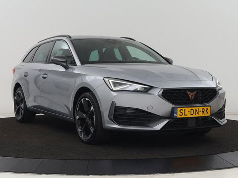 CUPRA Leon 1.4 eHybrid | Stoelverwarming | Camera | Adaptive cruise | Navigatie | Carplay | Sfeerverlichting | Keyless | Park Assist | Sportstoelen | Full LED | PHEV | Plug In