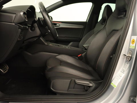 CUPRA Leon 1.4 eHybrid | Stoelverwarming | Camera | Adaptive cruise | Navigatie | Carplay | Sfeerverlichting | Keyless | Park Assist | Sportstoelen | Full LED | PHEV | Plug In