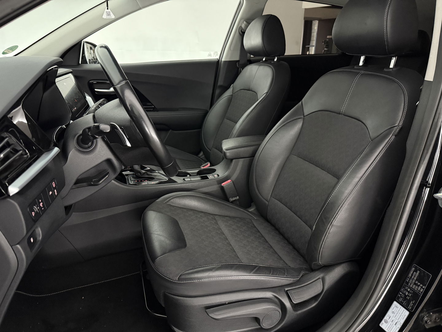 Kia Niro 1.6 GDi Hybrid 141PK DynamicLine | Virtual | LED | Camera | Trekh. | Carplay | Adaptive Cruise | NAP