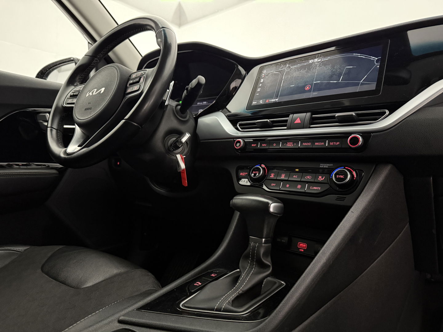 Kia Niro 1.6 GDi Hybrid 141PK DynamicLine | Virtual | LED | Camera | Trekh. | Carplay | Adaptive Cruise | NAP
