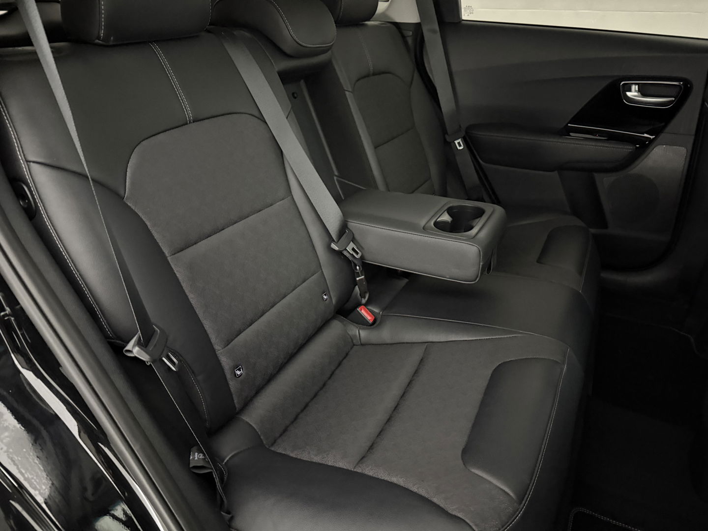 Kia Niro 1.6 GDi Hybrid 141PK DynamicLine | Virtual | LED | Camera | Trekh. | Carplay | Adaptive Cruise | NAP