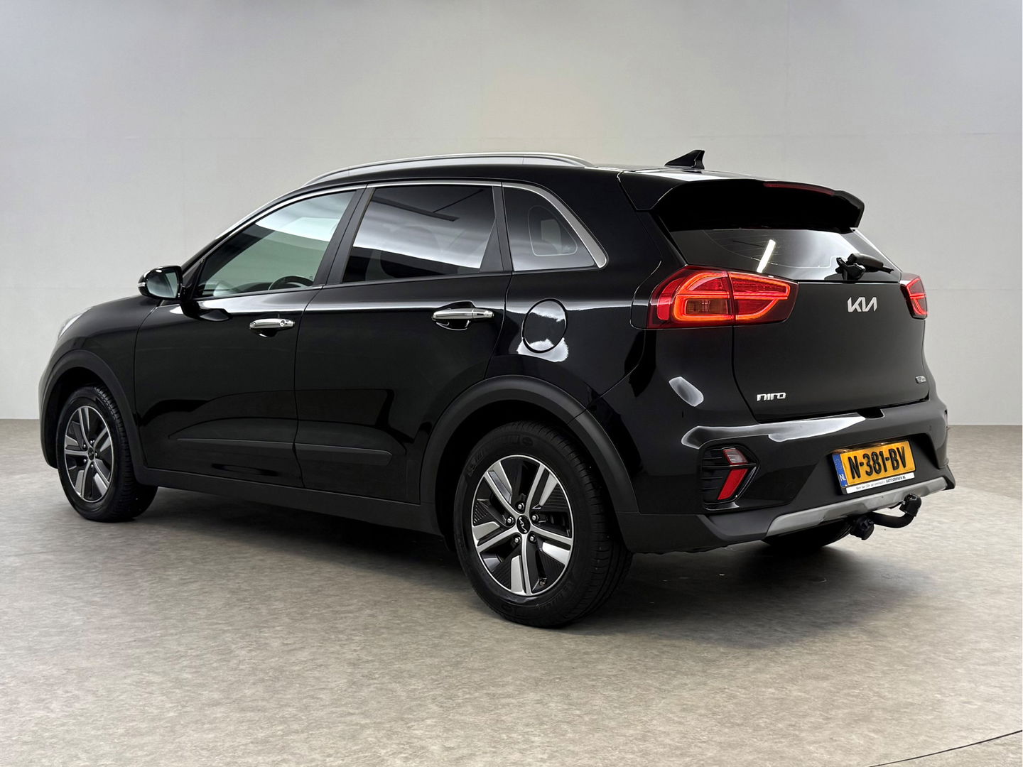 Kia Niro 1.6 GDi Hybrid 141PK DynamicLine | Virtual | LED | Camera | Trekh. | Carplay | Adaptive Cruise | NAP
