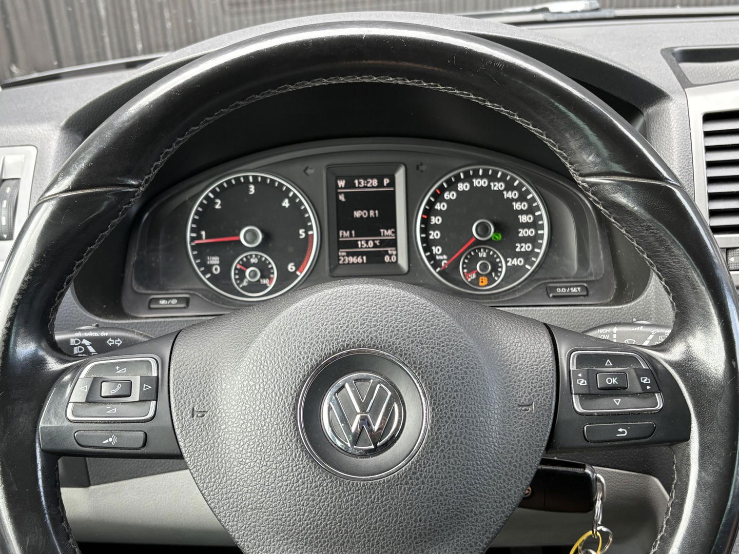 Volkswagen Transporter 2.0 TDI L2H1 DC Comfortline | LEDER | CRUISE | NAVI