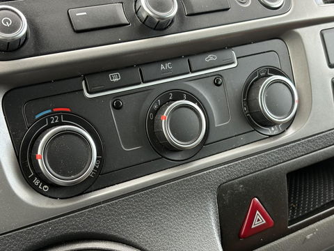 Volkswagen Transporter 2.0 TDI L2H1 DC Comfortline | LEDER | CRUISE | NAVI