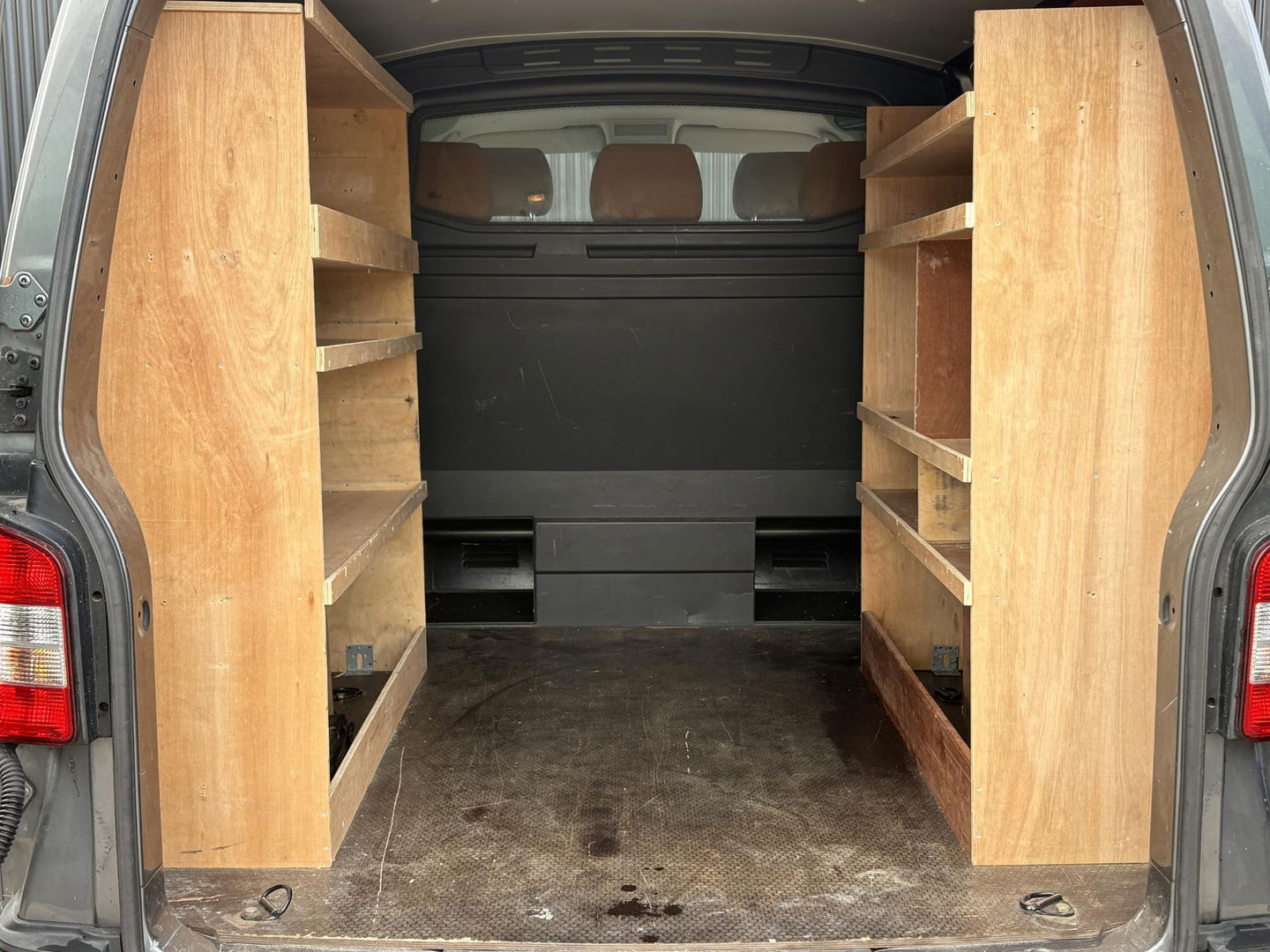 Volkswagen Transporter 2.0 TDI L2H1 DC Comfortline | LEDER | CRUISE | NAVI