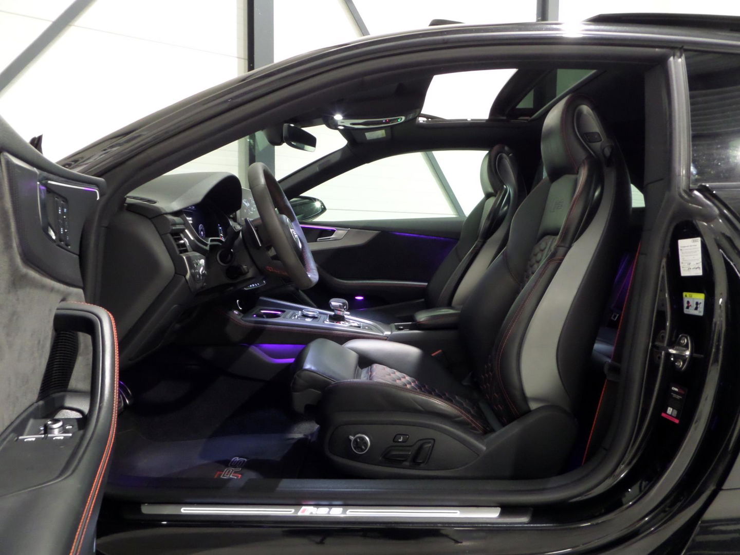 Audi RS5 Coupé 2.9 TFSI Quattro Pano Apple-Carplay B&O Memory Head-up 360°Camera Massage RS-stoelen Matrix-LED Adaptive-Cruise