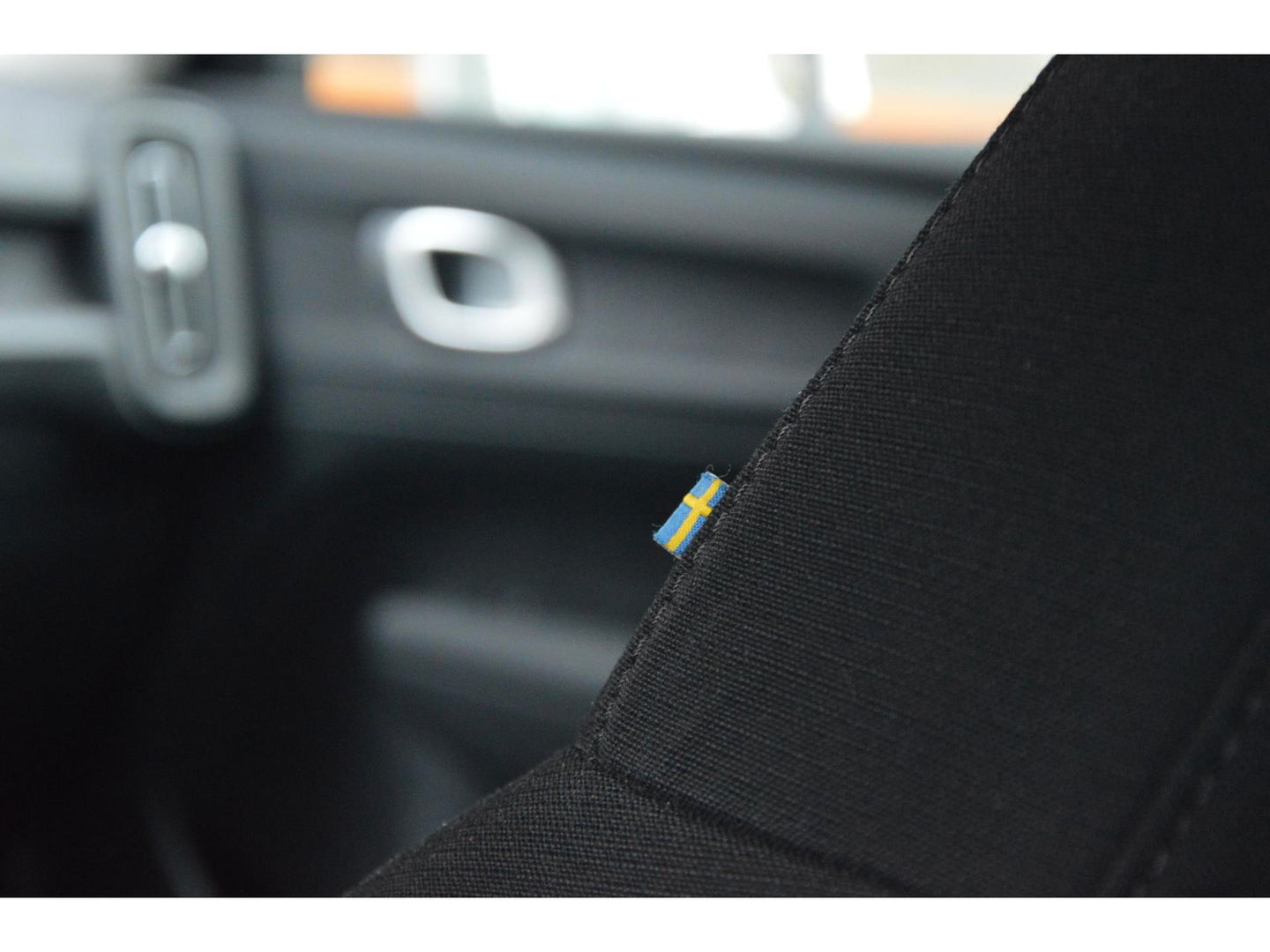 Volvo XC40 T3 | Dealer onderhouden | Cruise Control | Navigatie | Voor + Achter Parkeersensoren |