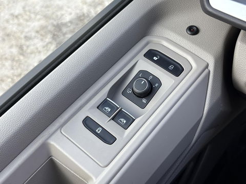 Volkswagen Multivan 1.4 eHybrid L1H1 218PK | 2x Schuifd. Elektrisch | BPM VRIJ | ADAPTIVE | LED | 7 persoons