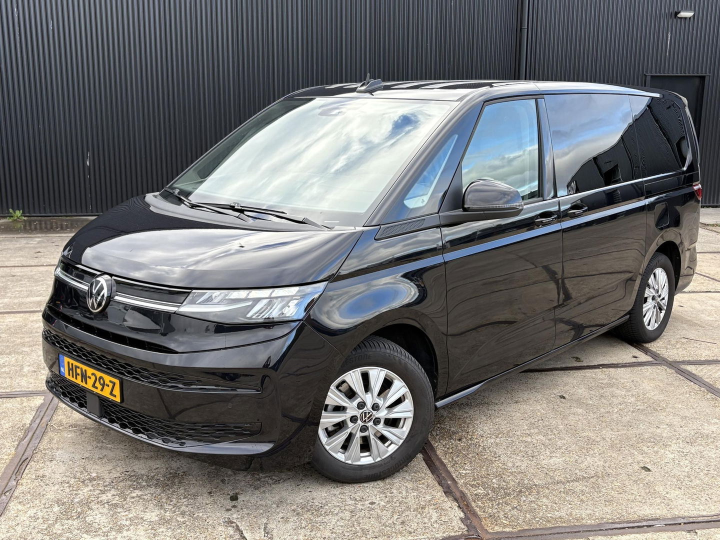 Volkswagen Multivan 1.4 eHybrid L1H1 218PK | 2x Schuifd. Elektrisch | BPM VRIJ | ADAPTIVE | LED | 7 persoons