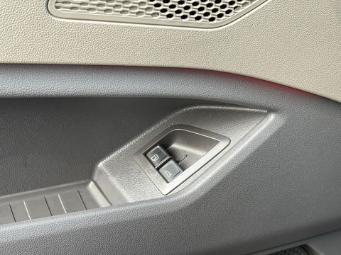 Volkswagen Multivan 1.4 eHybrid L1H1 218PK | 2x Schuifd. Elektrisch | BPM VRIJ | ADAPTIVE | LED | 7 persoons