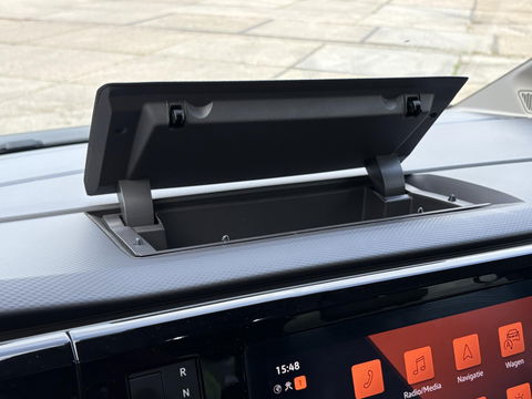 Volkswagen Multivan 1.4 eHybrid L1H1 218PK | 2x Schuifd. Elektrisch | BPM VRIJ | ADAPTIVE | LED | 7 persoons
