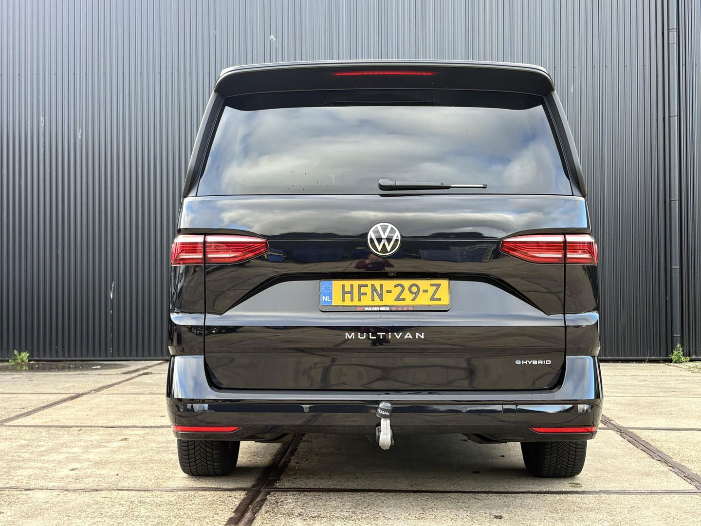 Volkswagen Multivan 1.4 eHybrid L1H1 218PK | 2x Schuifd. Elektrisch | BPM VRIJ | ADAPTIVE | LED | 7 persoons