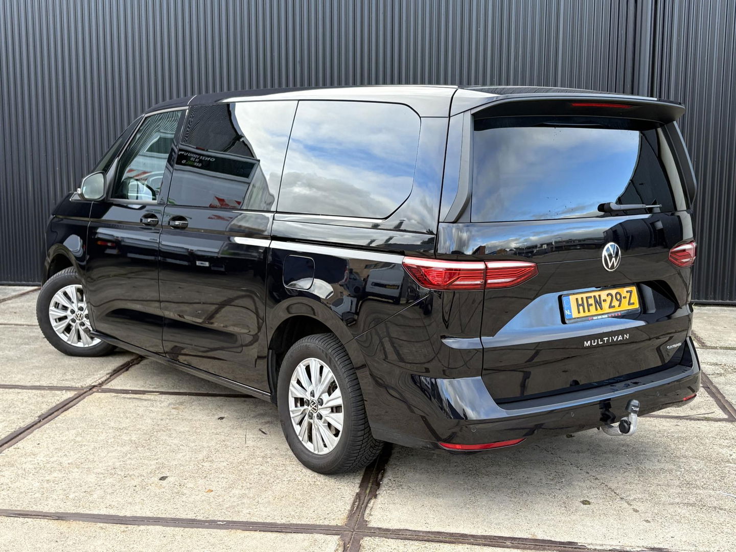 Volkswagen Multivan 1.4 eHybrid L1H1 218PK | 2x Schuifd. Elektrisch | BPM VRIJ | ADAPTIVE | LED | 7 persoons