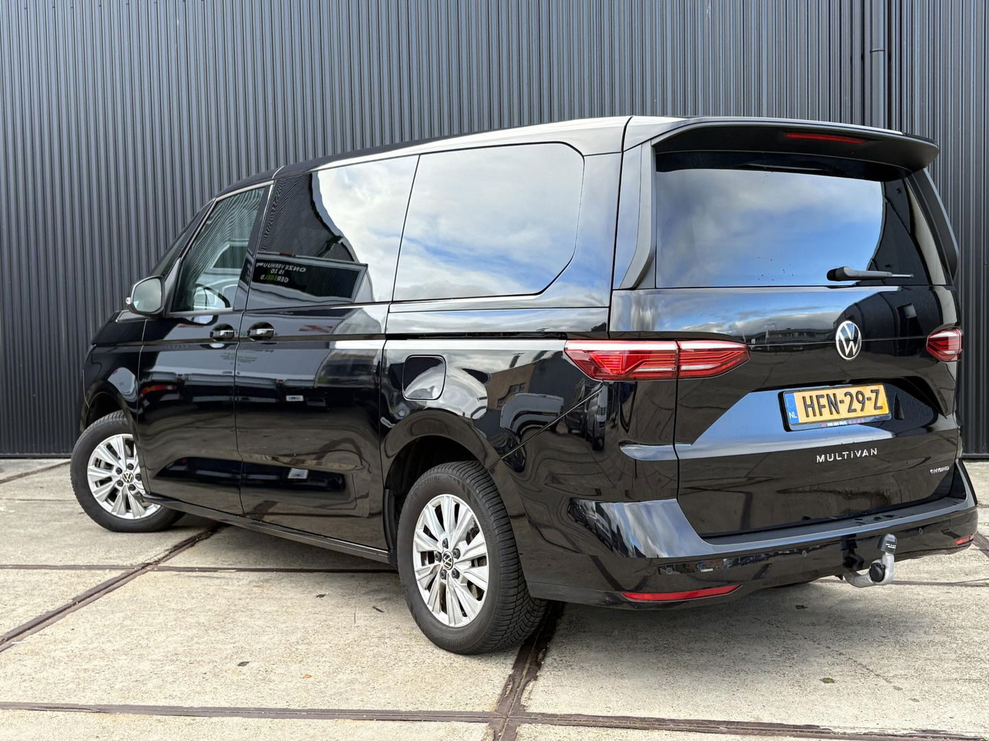 Volkswagen Multivan 1.4 eHybrid L1H1 218PK | 2x Schuifd. Elektrisch | BPM VRIJ | ADAPTIVE | LED | 7 persoons