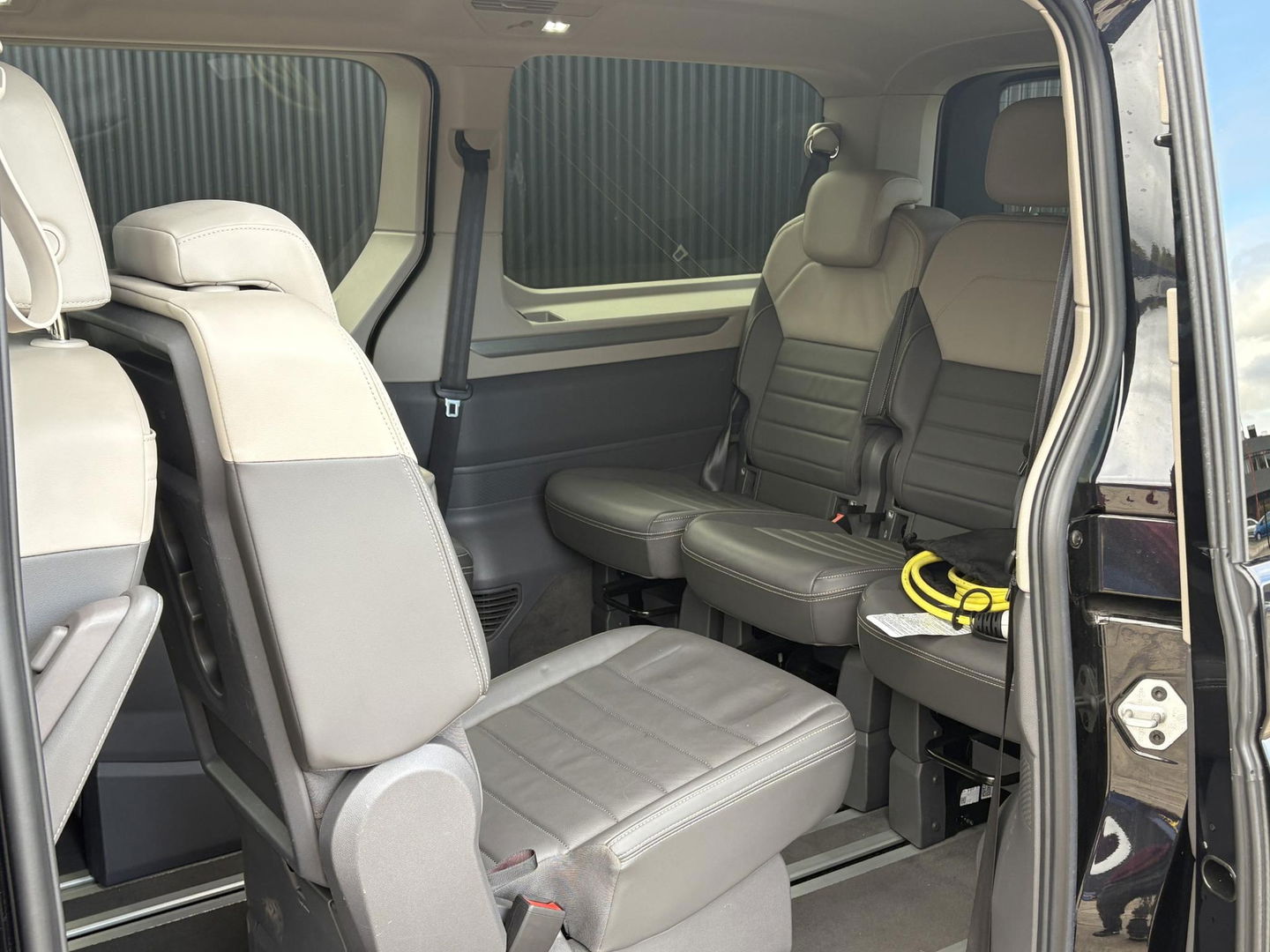 Volkswagen Multivan 1.4 eHybrid L1H1 218PK | 2x Schuifd. Elektrisch | BPM VRIJ | ADAPTIVE | LED | 7 persoons