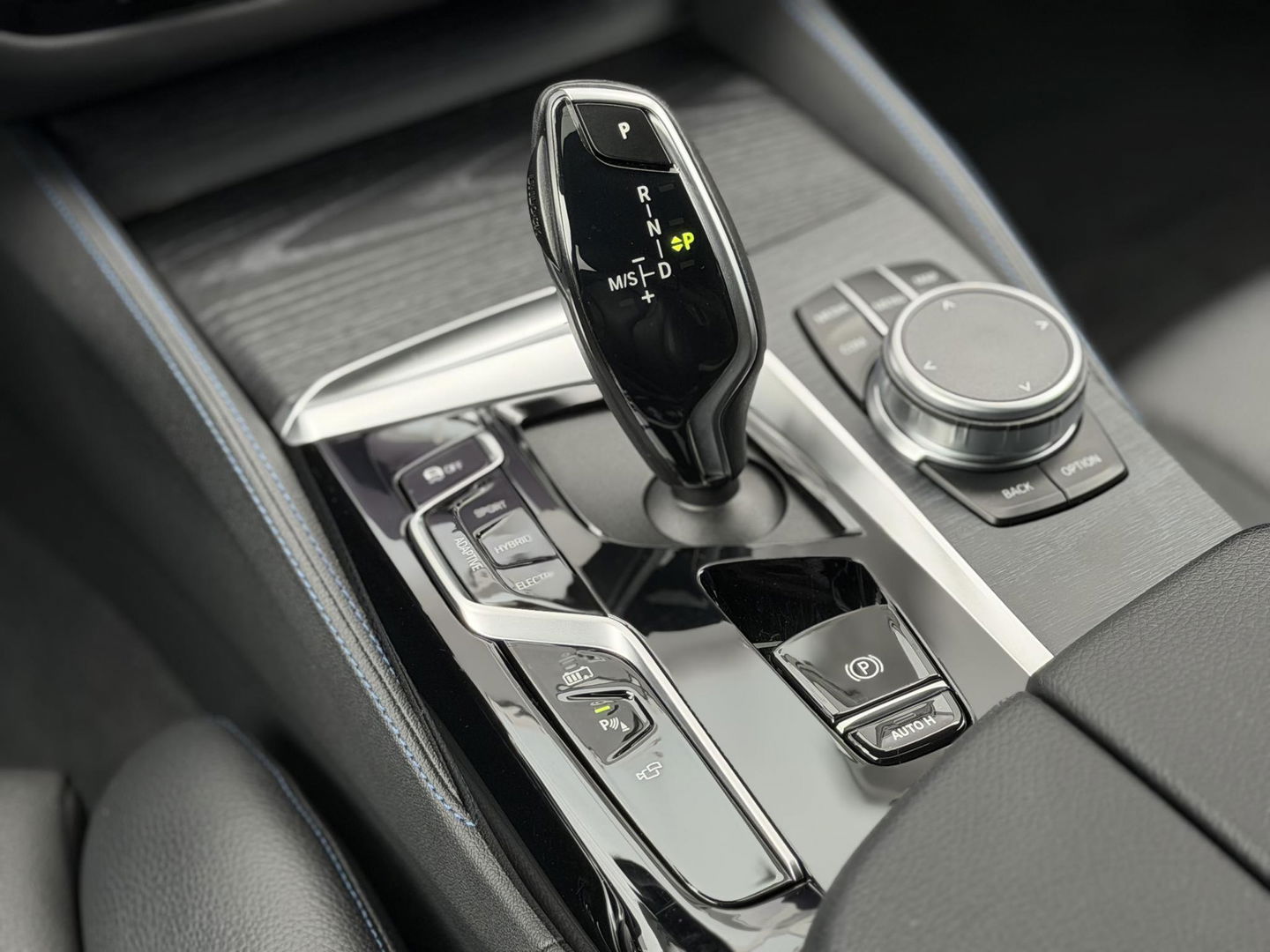 BMW 5 Serie Touring 530e xDrive High Ex. M-Sport|SOH95%|Pano|Laser|CoPilot|Harman/Kardon|Ad.onderstel|Trekhaak