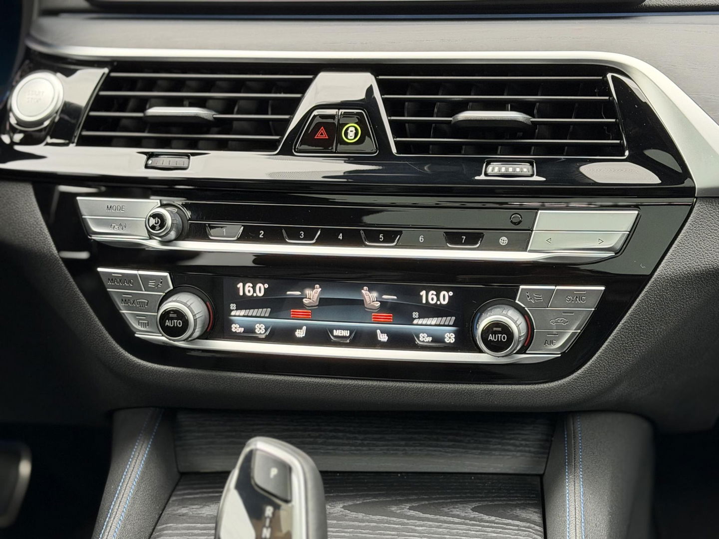 BMW 5 Serie Touring 530e xDrive High Ex. M-Sport|SOH95%|Pano|Laser|CoPilot|Harman/Kardon|Ad.onderstel|Trekhaak