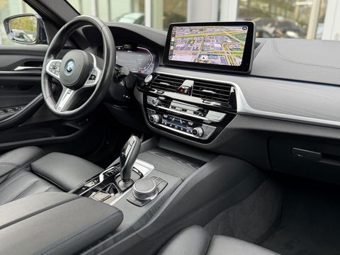 BMW 5 Serie Touring 530e xDrive High Ex. M-Sport|SOH95%|Pano|Laser|CoPilot|Harman/Kardon|Ad.onderstel|Trekhaak