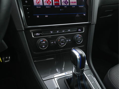 Volkswagen e-Golf {SOH-90%} Aut. *ADAPTIVE-CRUISE | FULL-LED | NAVI-FULLMAP | COMFORT-SEATS | ECC | PRIVACY-GLASS | PARKPILOT | CCS-FASTLOADER | 16''ALU*