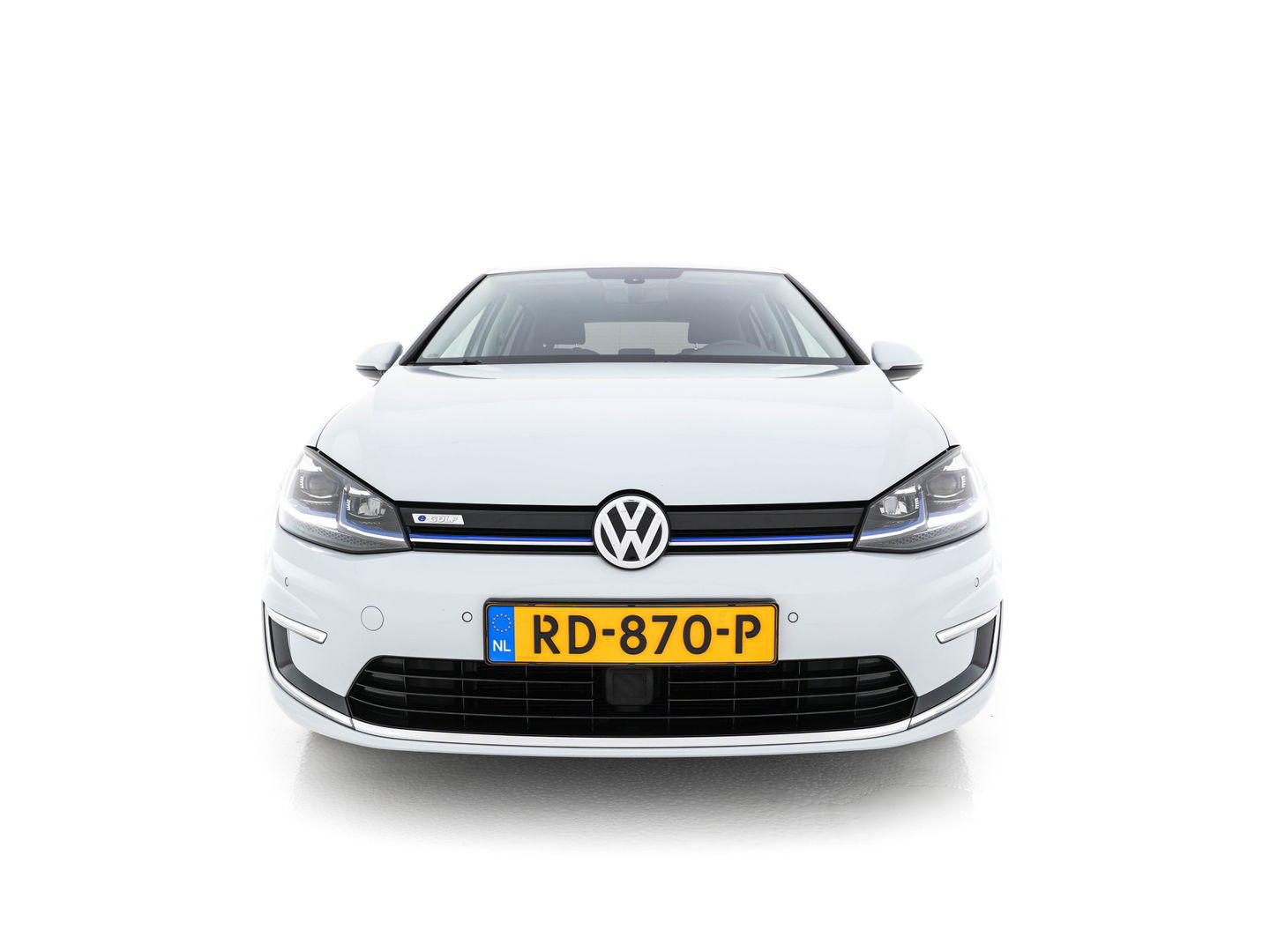 Volkswagen e-Golf {SOH-90%} Aut. *ADAPTIVE-CRUISE | FULL-LED | NAVI-FULLMAP | COMFORT-SEATS | ECC | PRIVACY-GLASS | PARKPILOT | CCS-FASTLOADER | 16''ALU*