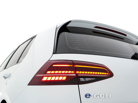 Volkswagen e-Golf {SOH-90%} Aut. *ADAPTIVE-CRUISE | FULL-LED | NAVI-FULLMAP | COMFORT-SEATS | ECC | PRIVACY-GLASS | PARKPILOT | CCS-FASTLOADER | 16''ALU*