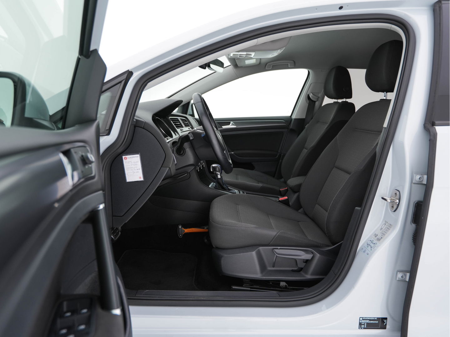 Volkswagen e-Golf {SOH-90%} Aut. *ADAPTIVE-CRUISE | FULL-LED | NAVI-FULLMAP | COMFORT-SEATS | ECC | PRIVACY-GLASS | PARKPILOT | CCS-FASTLOADER | 16''ALU*
