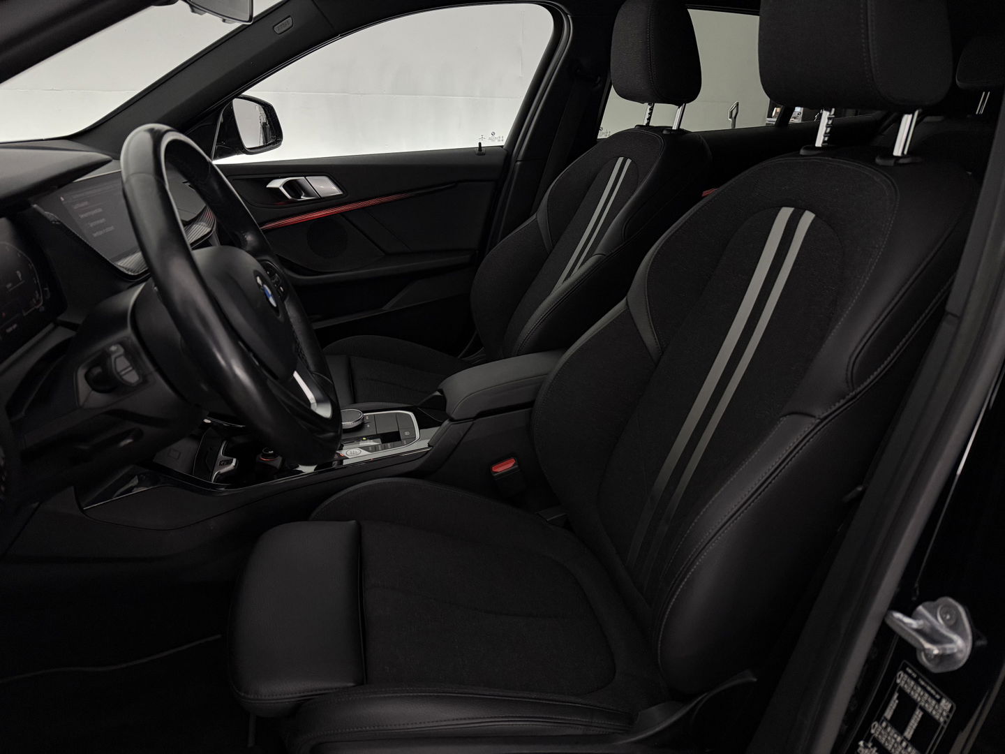 BMW 1-serie 118i Executive Edition | Sfeerverl. | Virtual | Cruise | Carplay | Parkeersens. | NAP
