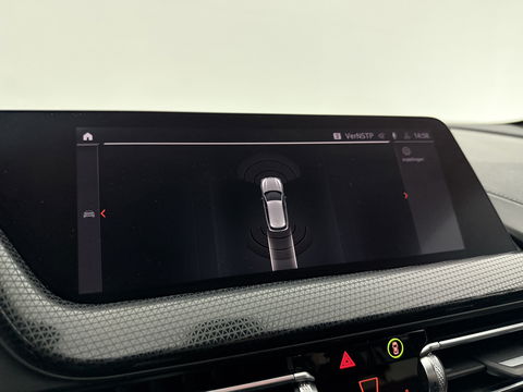 BMW 1-serie 118i Executive Edition | Sfeerverl. | Virtual | Cruise | Carplay | Parkeersens. | NAP