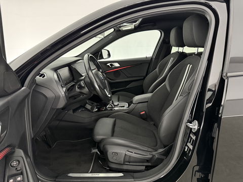 BMW 1-serie 118i Executive Edition | Sfeerverl. | Virtual | Cruise | Carplay | Parkeersens. | NAP