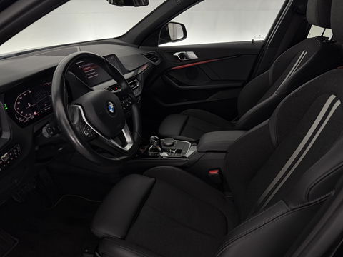 BMW 1-serie 118i Executive Edition | Sfeerverl. | Virtual | Cruise | Carplay | Parkeersens. | NAP