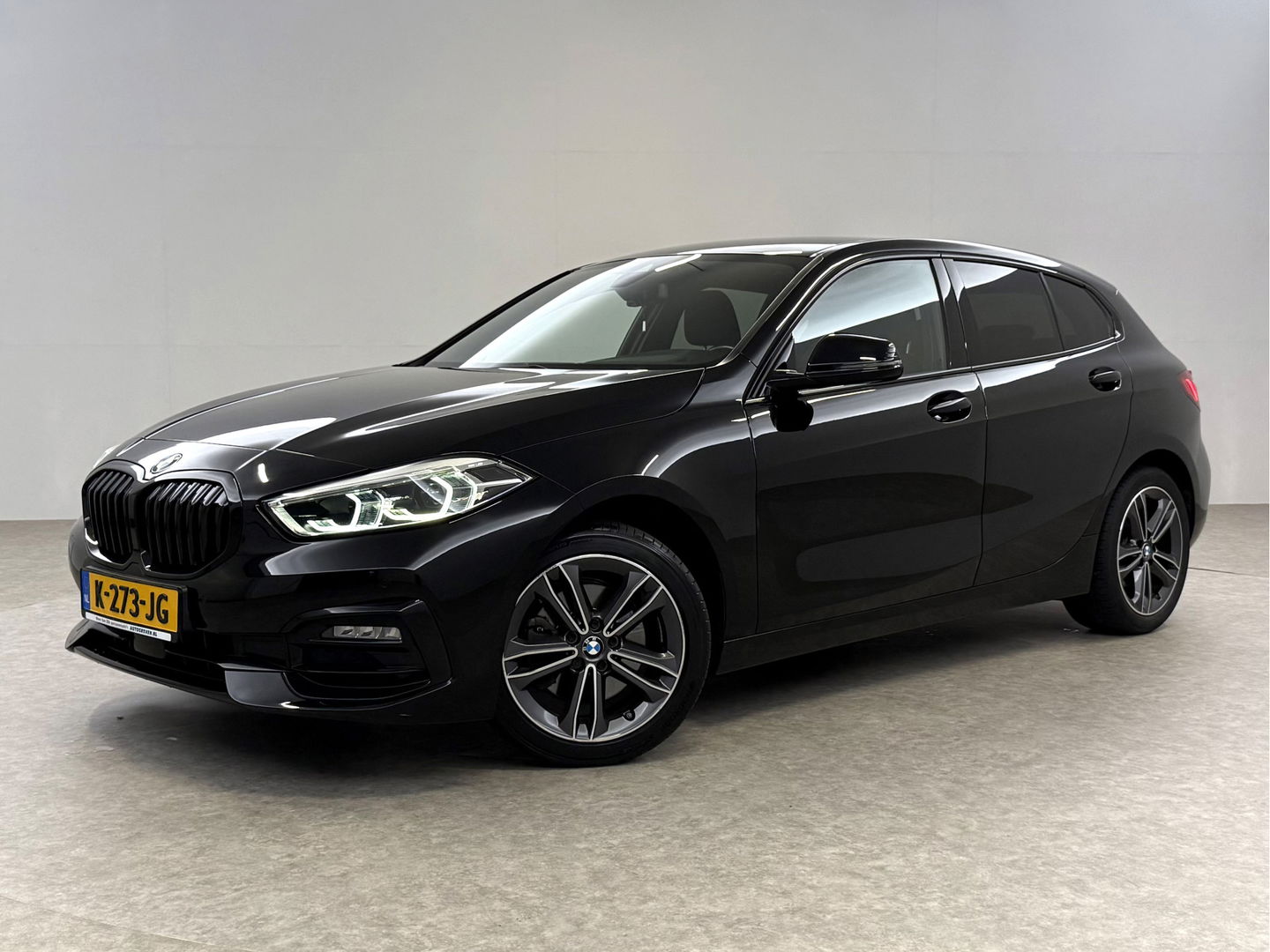 BMW 1-serie 118i Executive Edition | Sfeerverl. | Virtual | Cruise | Carplay | Parkeersens. | NAP