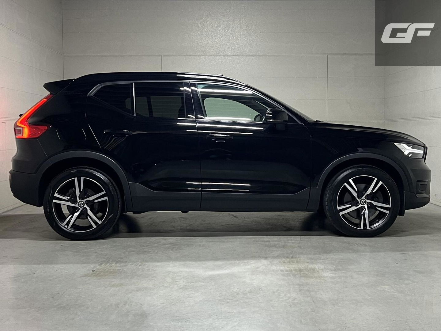 Volvo XC40 1.5 T5 Recharge R-Design Pano H/K 360° ACC Autopilot